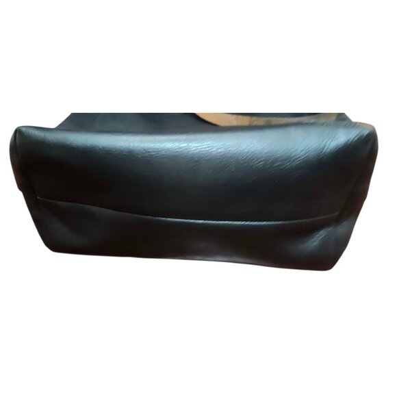 Madewell Medium Transport Tote in Black Pebbled Leather - Picture 9 of 16